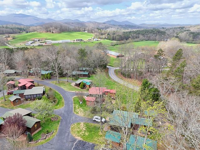 52 Frontier Way, Blairsville, GA 30512