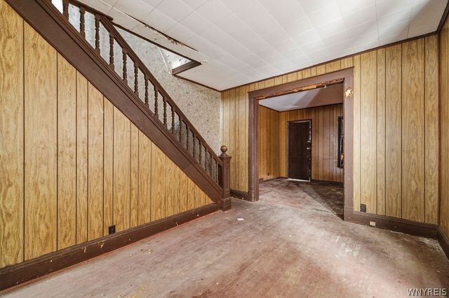 352 9th Street, Niagara Falls, NY 14303