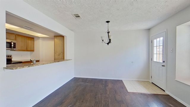 57 W Townhouse Lane 18, Grand Prairie, TX 75052