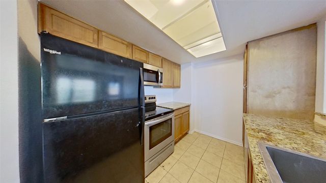 57 W Townhouse Lane 18, Grand Prairie, TX 75052