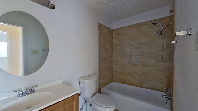 57 W Townhouse Lane 18, Grand Prairie, TX 75052