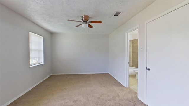 57 W Townhouse Lane 18, Grand Prairie, TX 75052