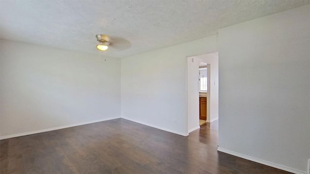 57 W Townhouse Lane 18, Grand Prairie, TX 75052