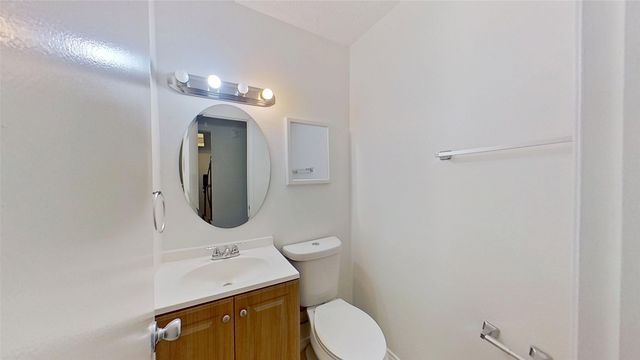 57 W Townhouse Lane 18, Grand Prairie, TX 75052