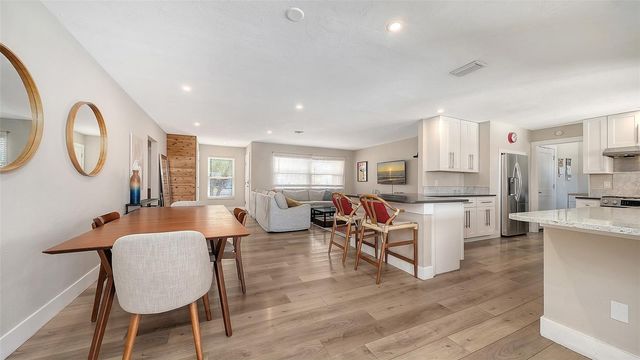 6802 ROXBURY DRIVE, Sarasota, FL 34231