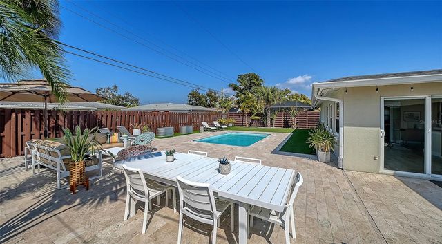 6802 ROXBURY DRIVE, Sarasota, FL 34231