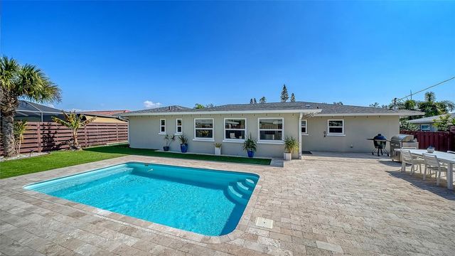 6802 ROXBURY DRIVE, Sarasota, FL 34231