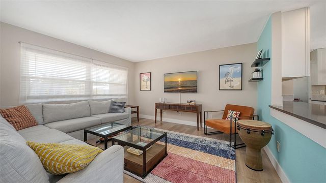 6802 ROXBURY DRIVE, Sarasota, FL 34231