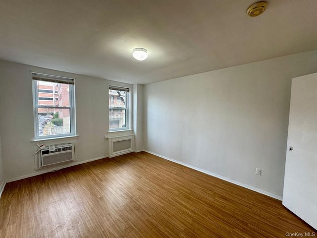 120 Horton Highway A9, Mineola, NY 11501