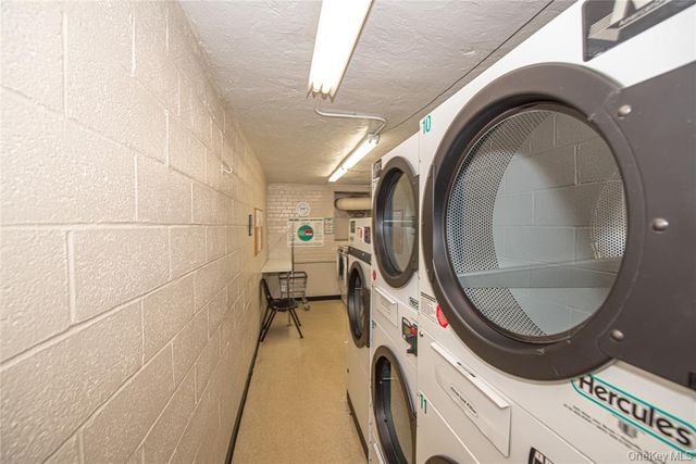 120 Horton Highway A9, Mineola, NY 11501