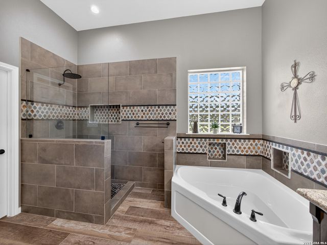 24607 Ripple Way, San Antonio, TX 78266