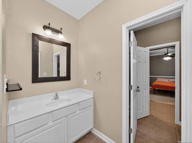 24607 Ripple Way, San Antonio, TX 78266