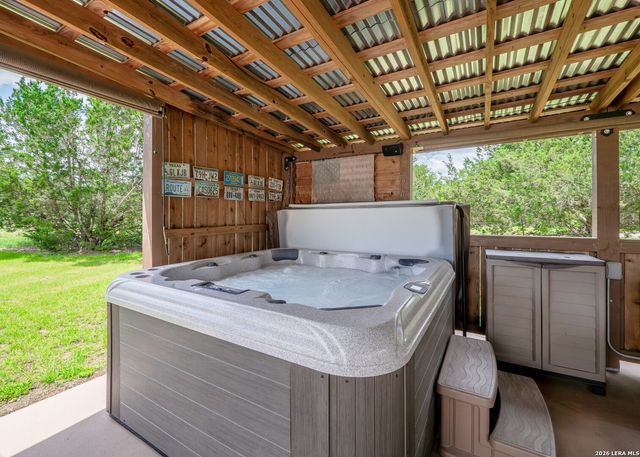 24607 Ripple Way, San Antonio, TX 78266