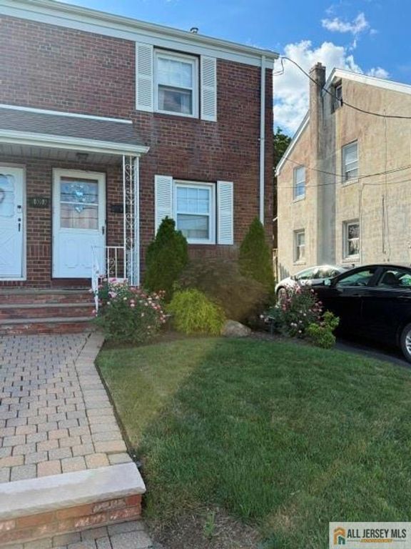 609 Arnett Street A, Elizabeth, NJ 07202
