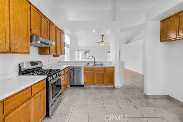 1986 Woodhaven, Merced, CA 95340