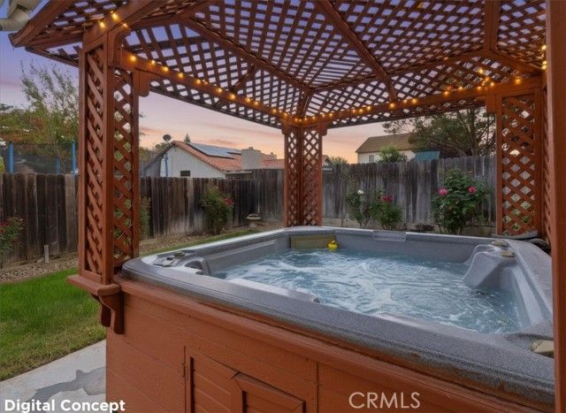 1986 Woodhaven, Merced, CA 95340