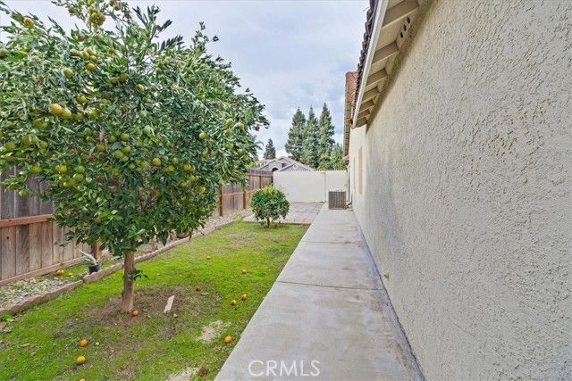 1986 Woodhaven, Merced, CA 95340