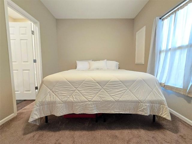 1702 Elderberry Lane, Ottawa, KS 66067