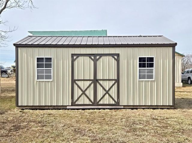 1702 Elderberry Lane, Ottawa, KS 66067