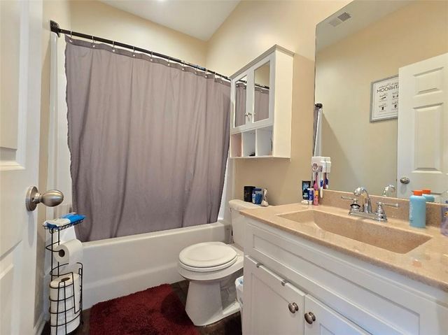 1702 Elderberry Lane, Ottawa, KS 66067