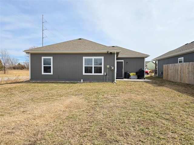 1702 Elderberry Lane, Ottawa, KS 66067