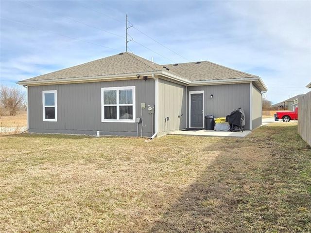 1702 Elderberry Lane, Ottawa, KS 66067