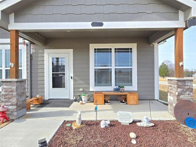 1702 Elderberry Lane, Ottawa, KS 66067