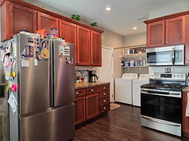 1702 Elderberry Lane, Ottawa, KS 66067