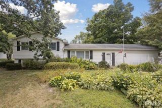 18268 Clairmont Drive, South Bend, IN 46637