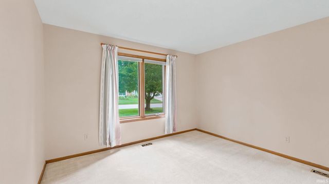 427 Marborough Drive, Fort Wayne, IN 46804