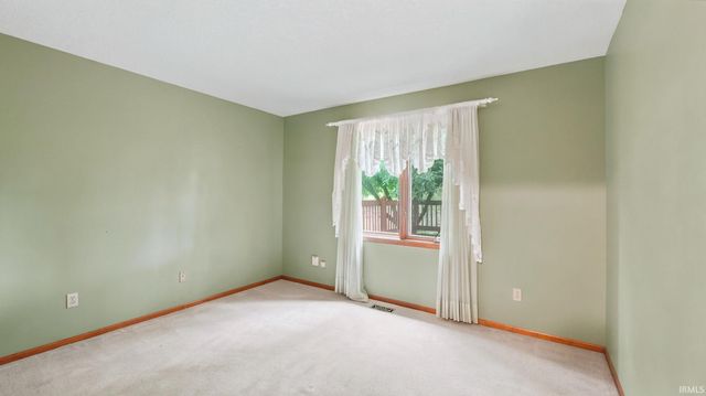 427 Marborough Drive, Fort Wayne, IN 46804