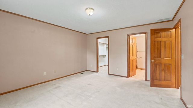 427 Marborough Drive, Fort Wayne, IN 46804