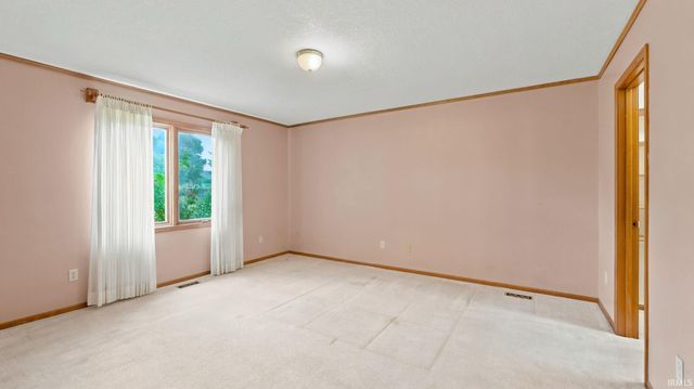 427 Marborough Drive, Fort Wayne, IN 46804
