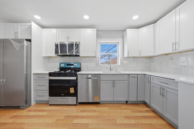 6801 S Hermitage Avenue, Chicago, IL 60636