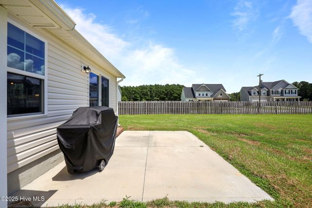 501 Violet Court, Maysville, NC 28555