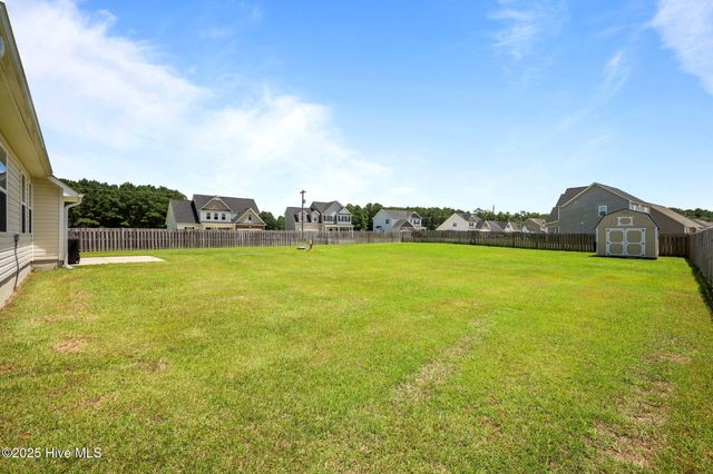 501 Violet Court, Maysville, NC 28555
