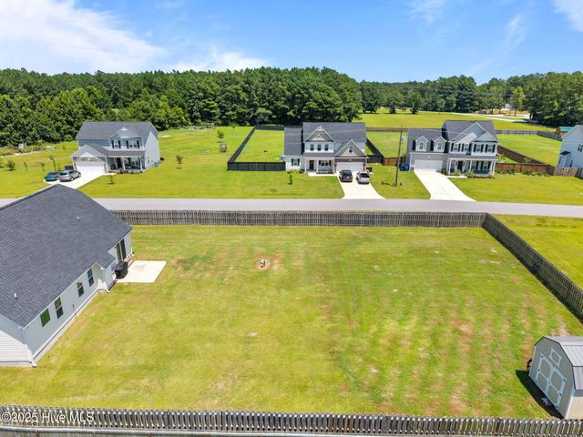 501 Violet Court, Maysville, NC 28555