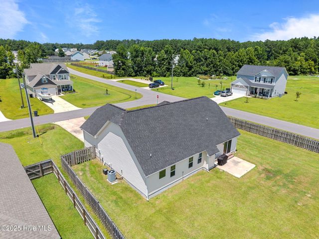 501 Violet Court, Maysville, NC 28555
