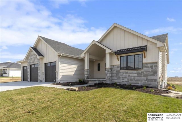 5403 N 196th Street, Elkhorn, NE 68022