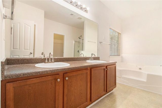 48 Garden View Terrace, Newnan, GA 30263