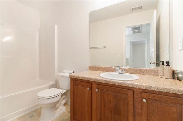 48 Garden View Terrace, Newnan, GA 30263