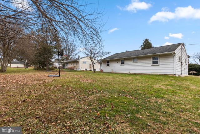 229 CIRCLE DR, Quarryville, PA 17566