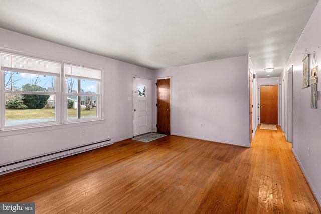 229 CIRCLE DR, Quarryville, PA 17566