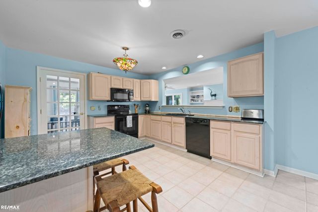 295 Fairfax Street, Birmingham, MI 48009