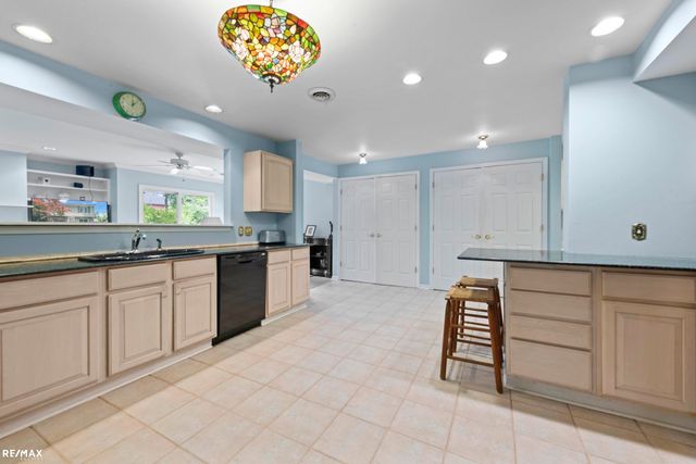 295 Fairfax Street, Birmingham, MI 48009