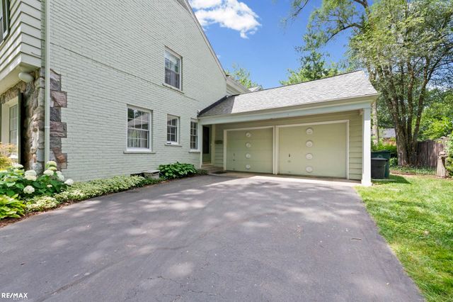 295 Fairfax Street, Birmingham, MI 48009