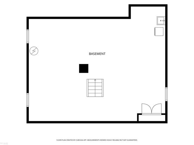 295 Fairfax Street, Birmingham, MI 48009
