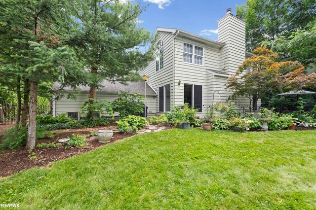 295 Fairfax Street, Birmingham, MI 48009