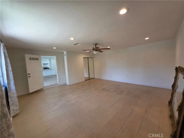 7422 Shoup Avenue, West Hills, CA 91307