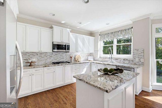 108 Lumpkin Way, Canton, GA 30115